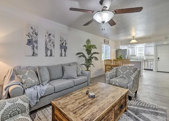 Steps To Dtwn Gilbert! W/ Furnished Porch
