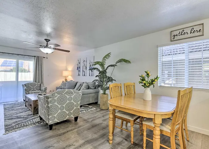Holiday home Steps To Dtwn Gilbert! W/ Furnished Porch Gilbert