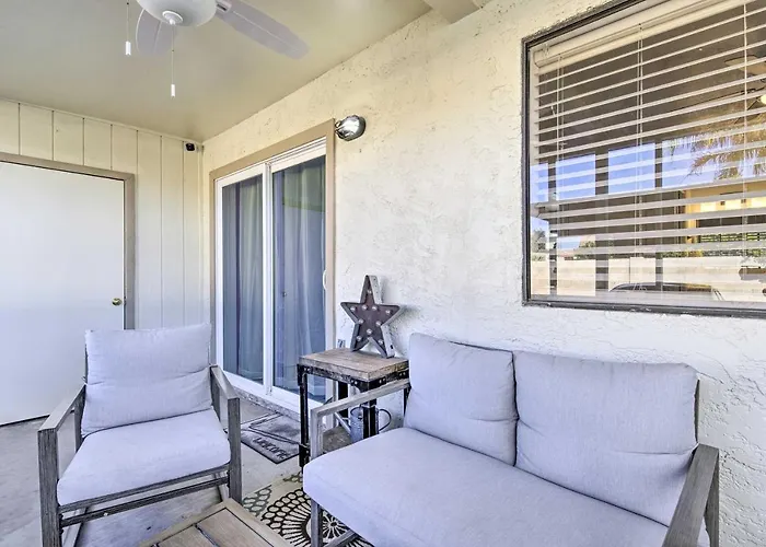 Holiday home Steps To Dtwn Gilbert! W/ Furnished Porch *