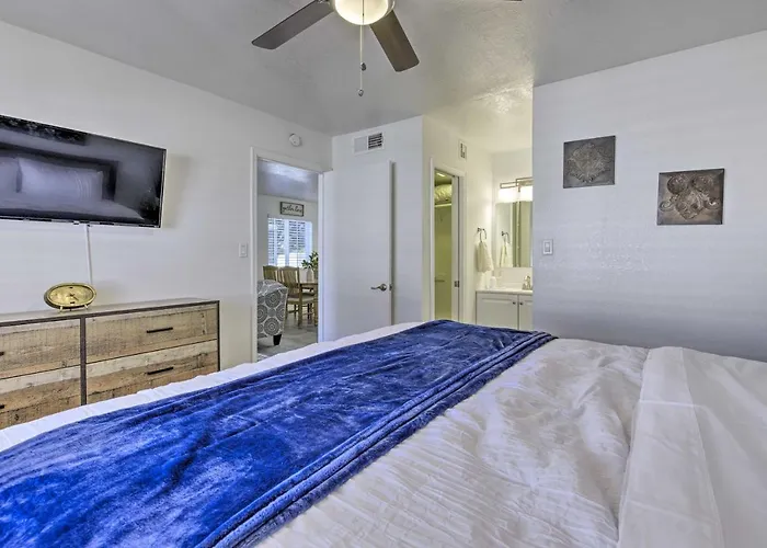Steps To Dtwn Gilbert! W/ Furnished Porch Holiday home