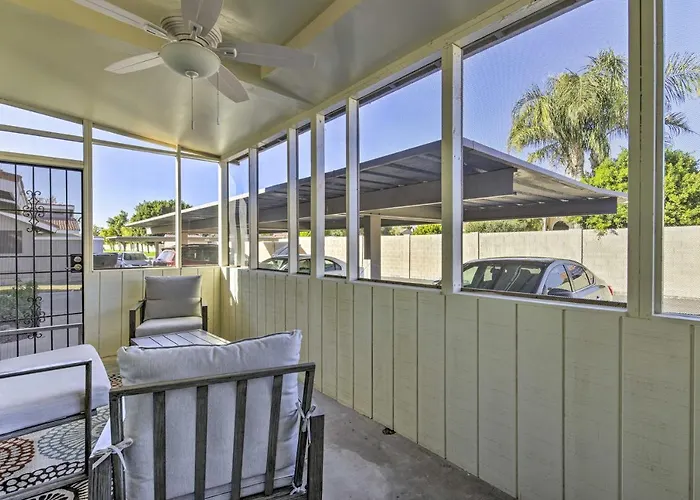 Steps To Dtwn Gilbert! W/ Furnished Porch *